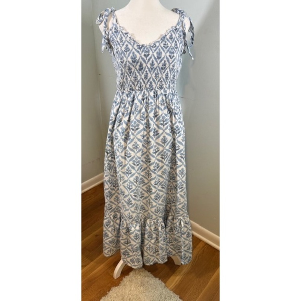 Madison Mathews Smocked Maxi Dress M Blue White Block Print Tie Strap Cotton